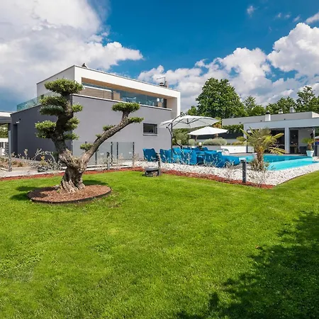 Cozy In With House A Panoramic View Holiday home