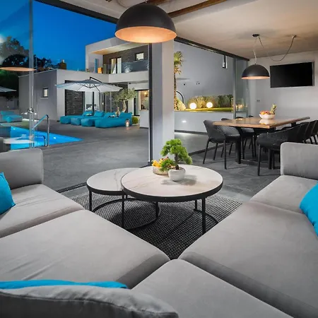 Holiday home Cozy In With House A Panoramic View