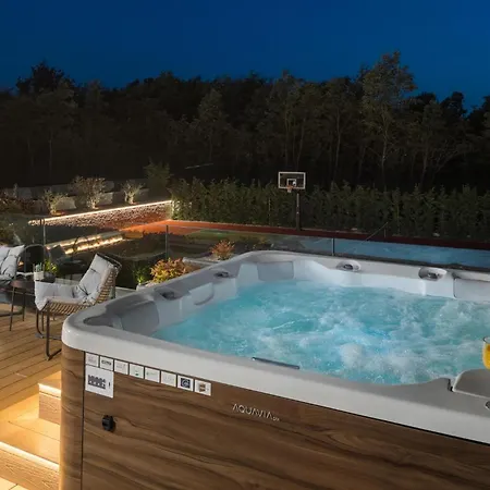 Gorgeous In Holiday home Sivati