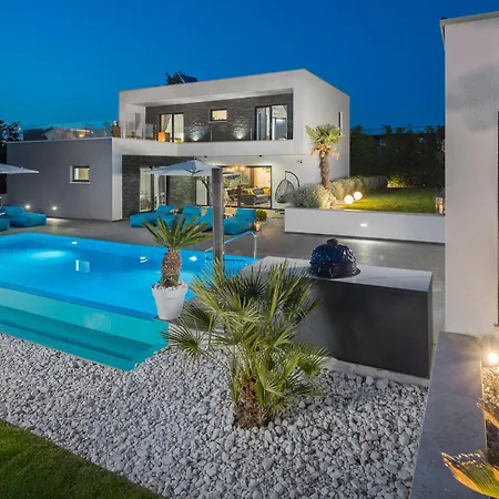 Holiday home Cozy In With House A Panoramic View